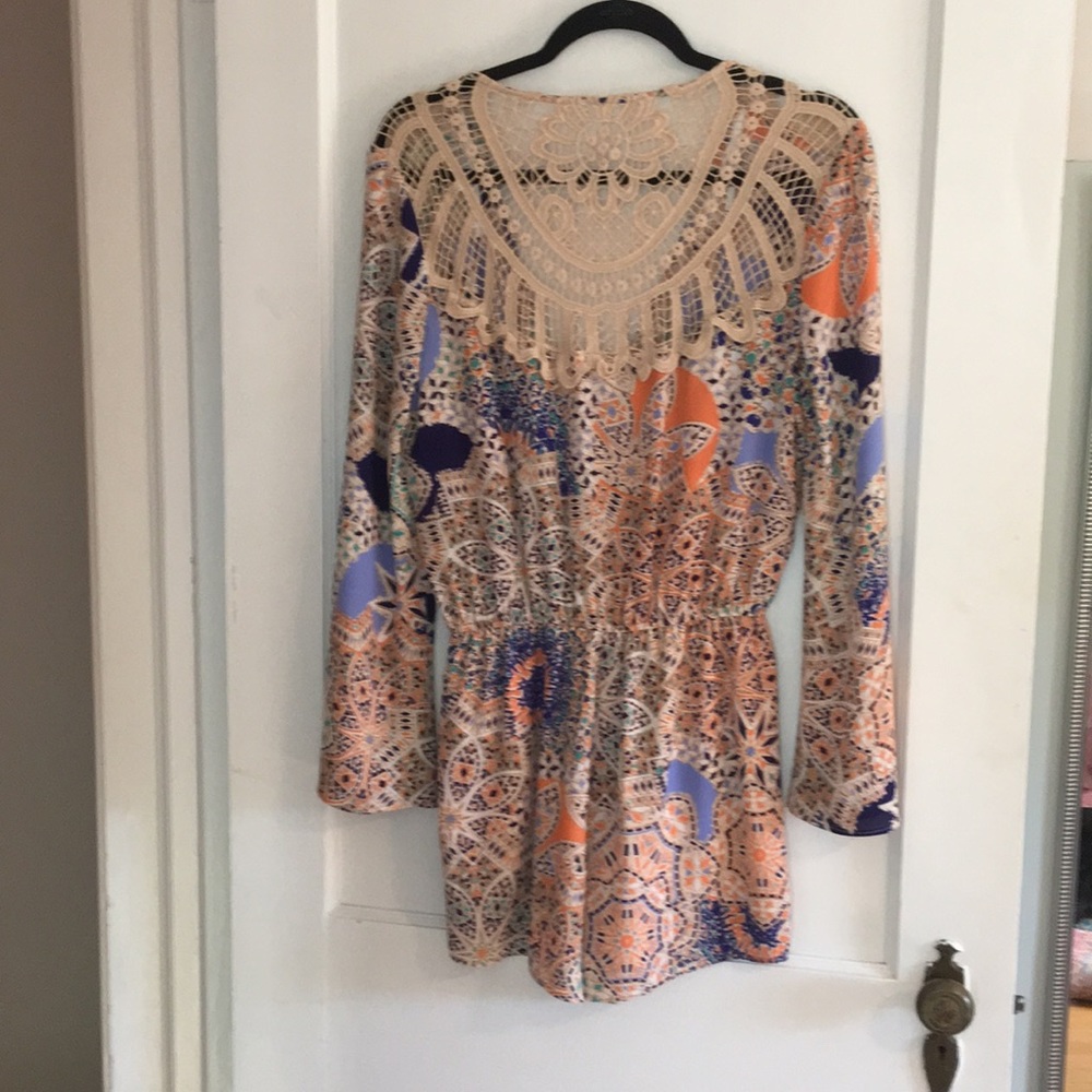 Cute Patterned Romper - Picture 2 of 2